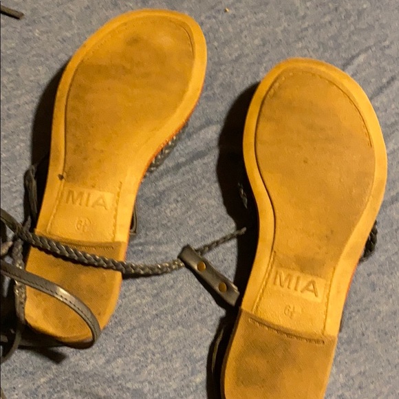 Lace up Sandals - Picture 3 of 4